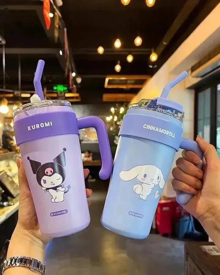 Sanrio Thermos Straw Cup (860 ml)